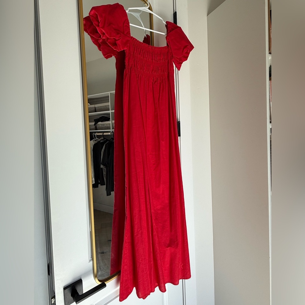 Red puff sleeve dress